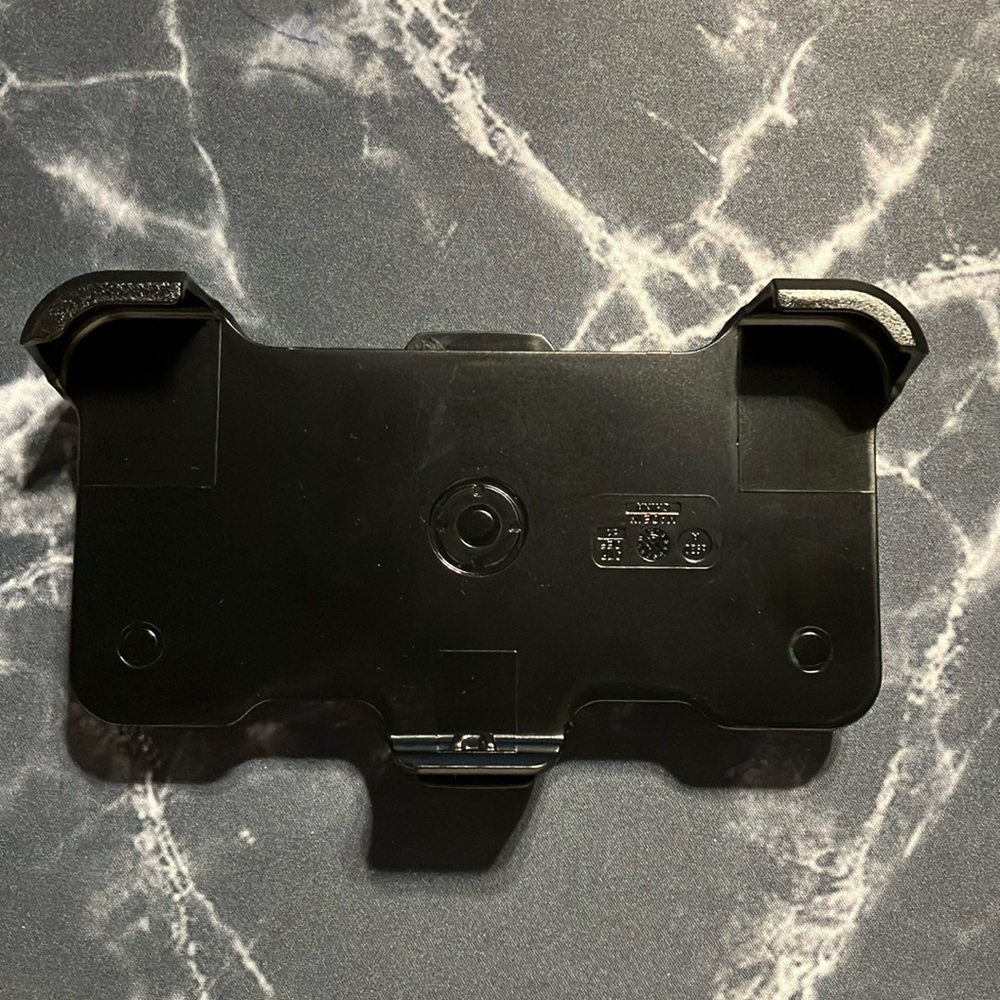 OtterBox Phone Stand/Clip (iPhone 6 / SE)